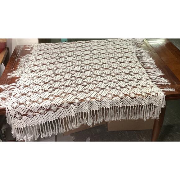 Vintage Crochet Bedspread Or Tablecloth - 42x40” - Picture 1 of 8